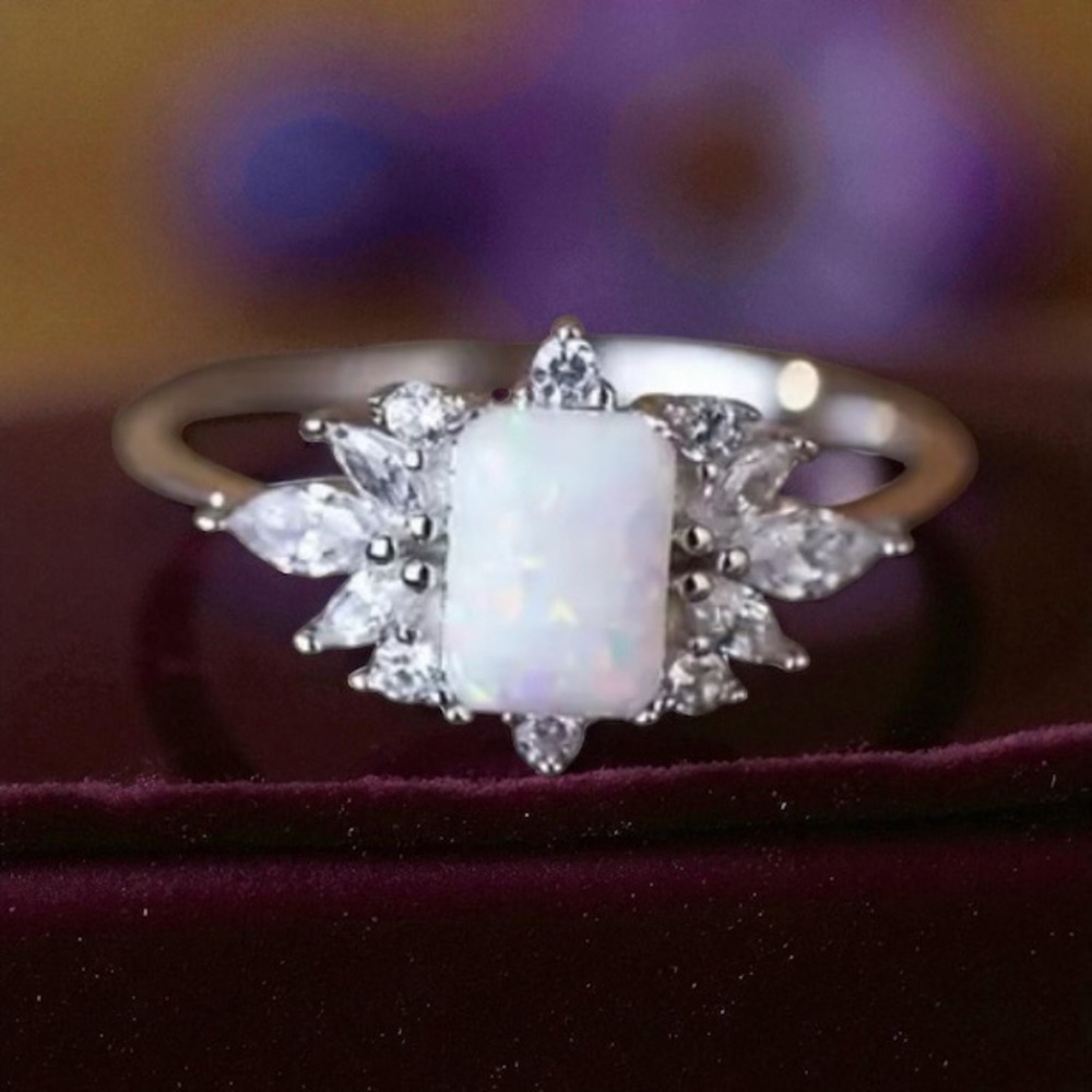 S925 Sterling Silver Fire Opal Ring. New.